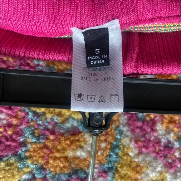 Two piece set - Picture 2 of 3